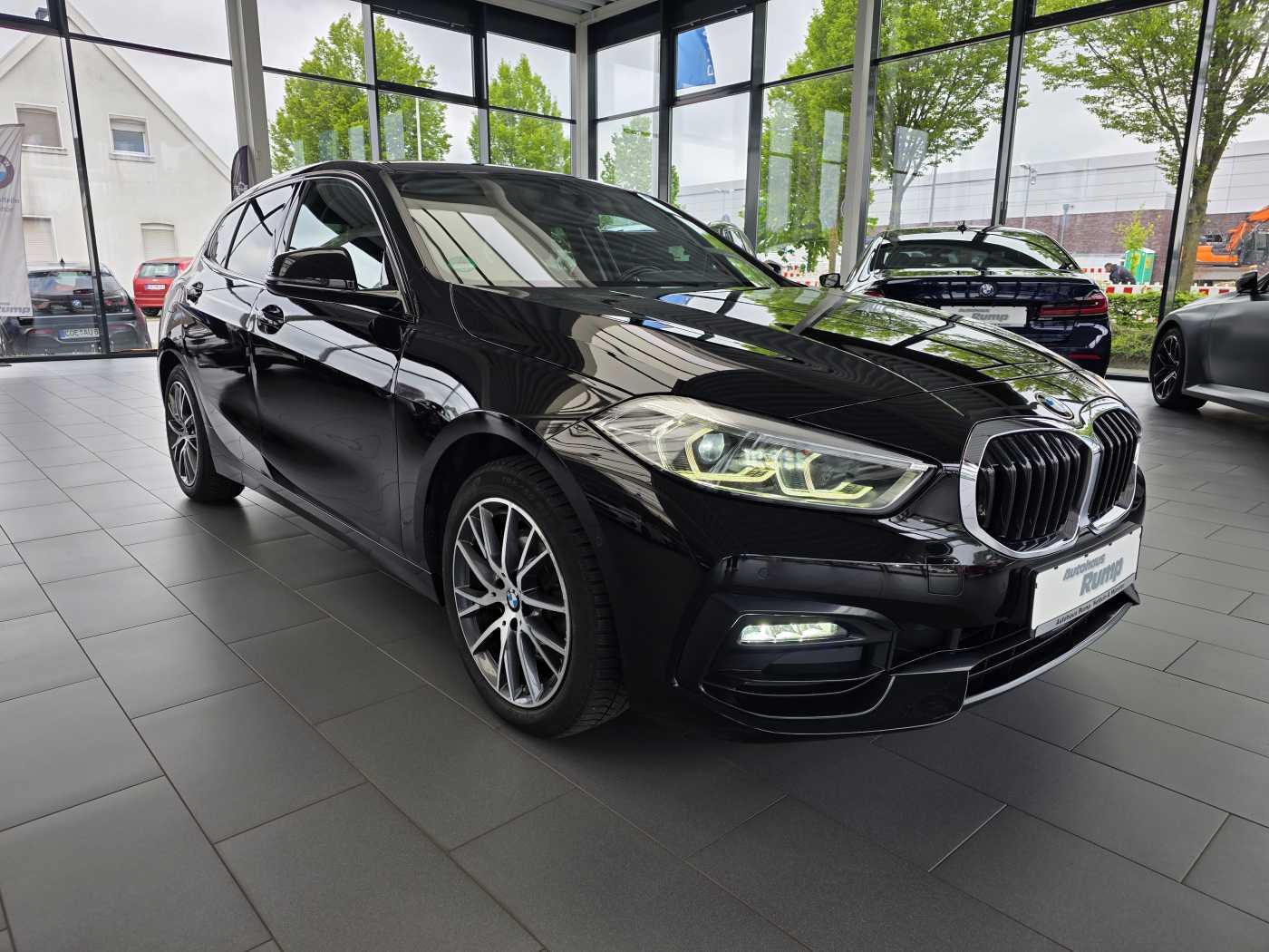 BMW 118d Sport Line Aut. ACC/HUD/RFK/LED/SHZ