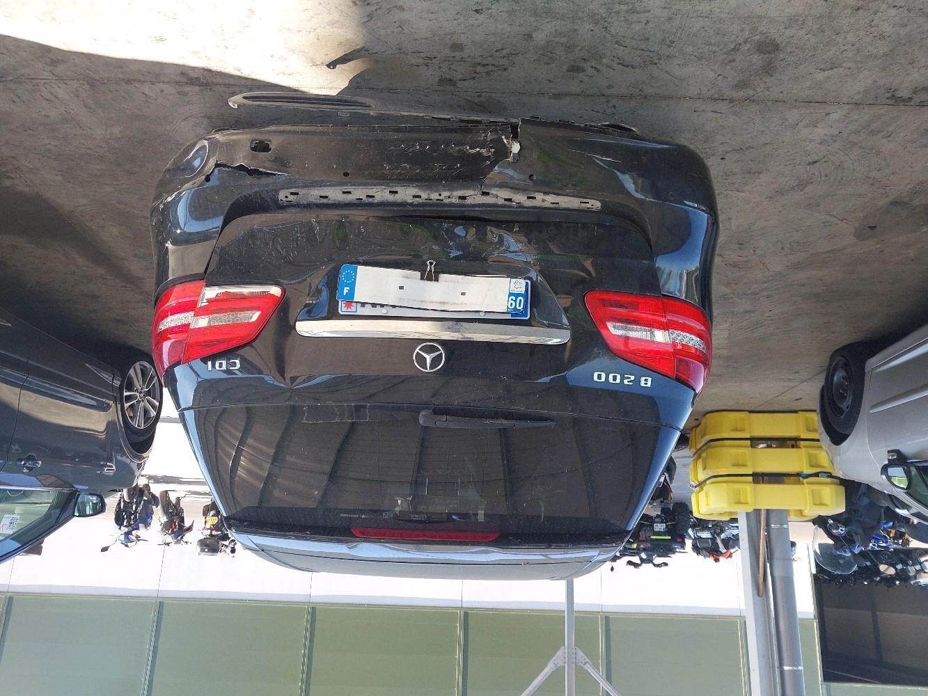 Mercedes-Benz B200 2012 — photo 6