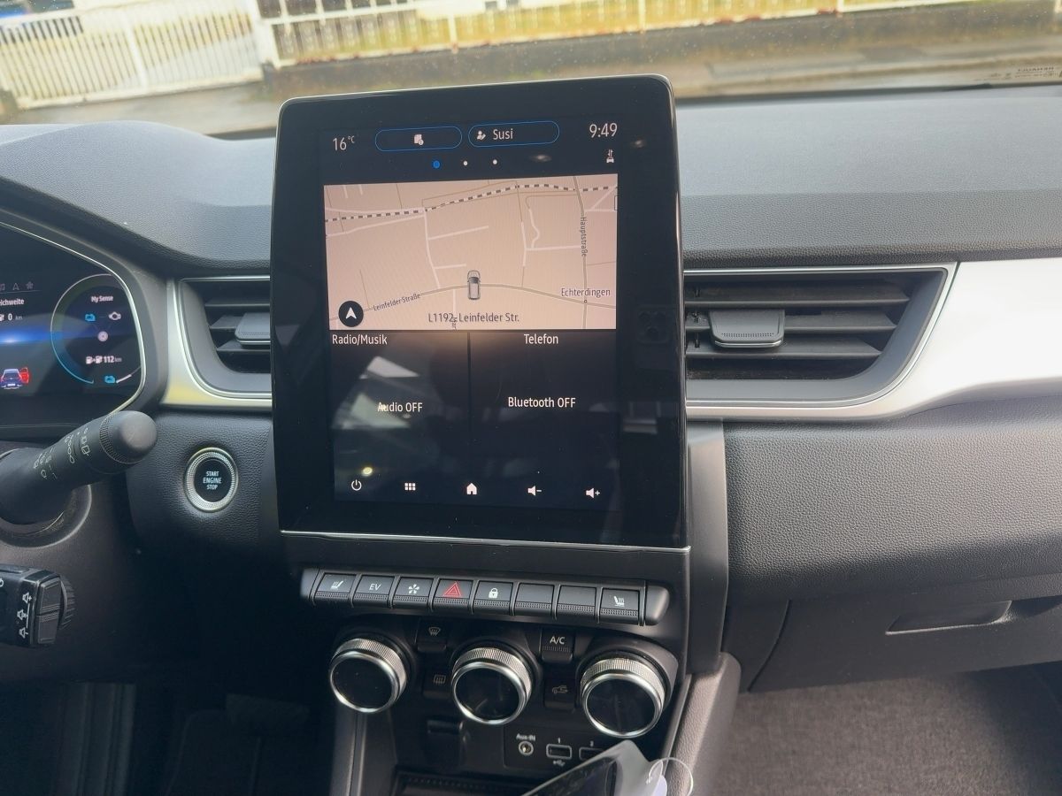 Fahrzeugabbildung Renault Captur INTENS Plug-in 160