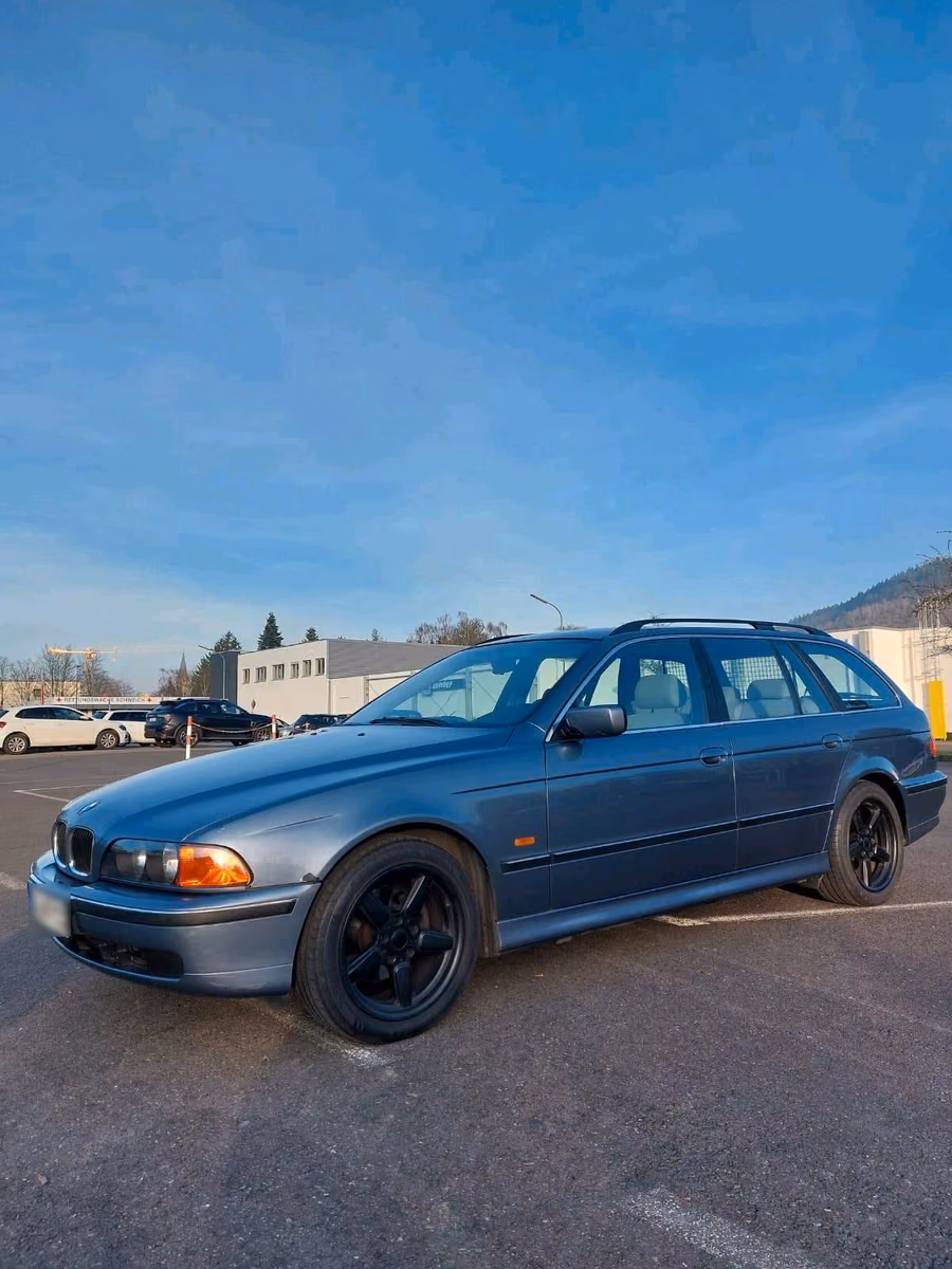 BMW 520