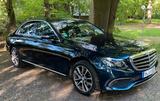 Mercedes-Benz d | Parktronic | Keyless-Go | Alarmanlage  - mit Diesel-Antrieb: Grün, Limousine