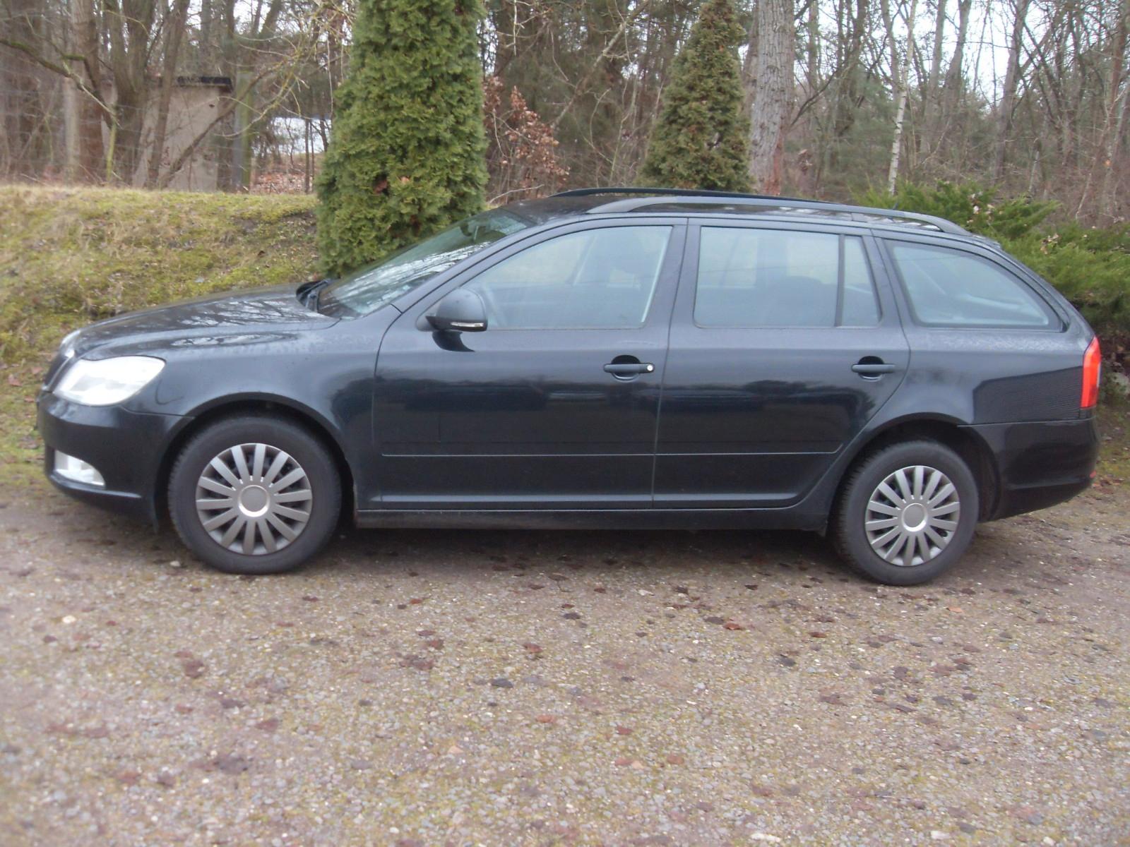 Skoda Octavia Combi ,HU 11/27,
