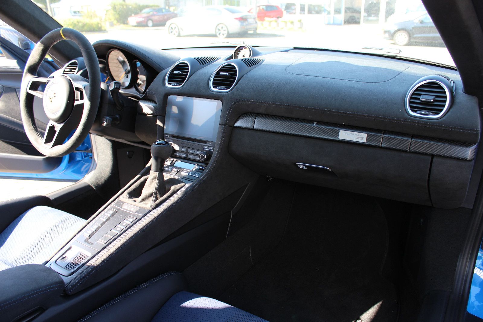 Fahrzeugabbildung Porsche Cayman 718 GT4 RS *WEISSACH* *LIFT* *CARBON*