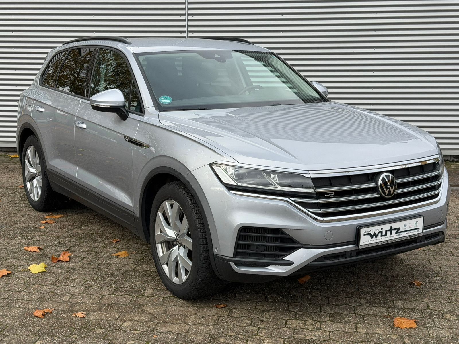 Fahrzeugabbildung Volkswagen Touareg Basis 4Motion