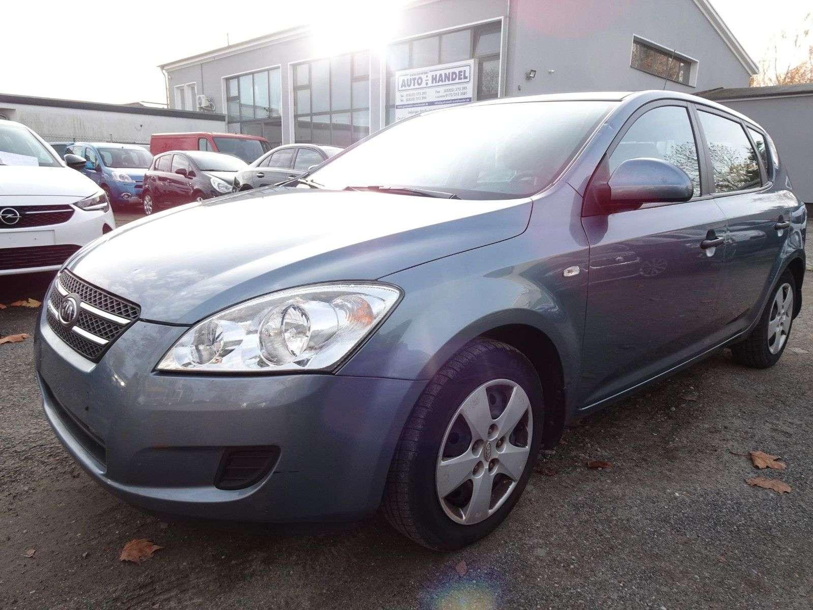 Kia Ceed / cee d 1.4, 80kW, KLIMA-ZV-USB