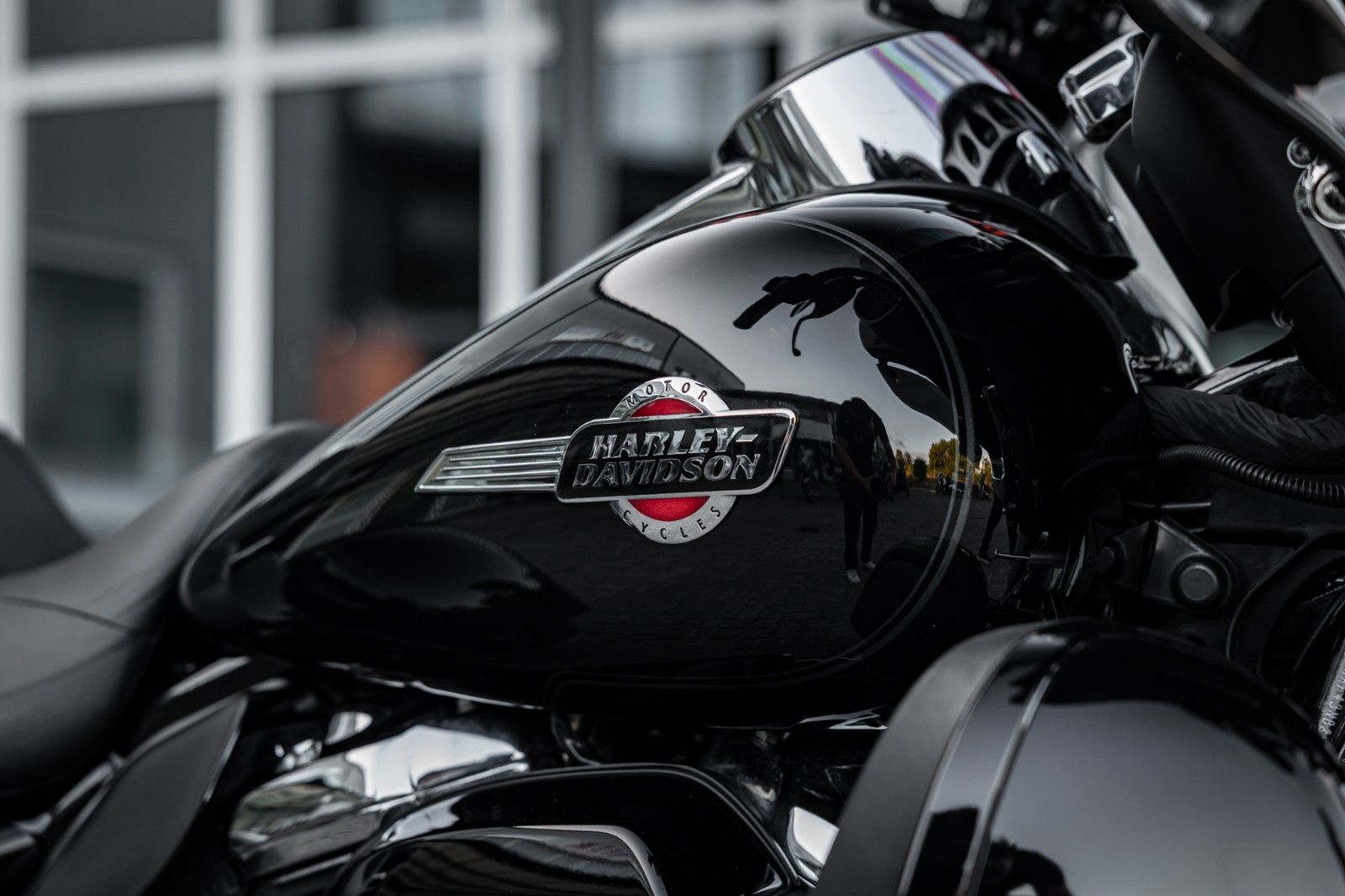 Fahrzeugabbildung Harley-Davidson TRI GLIDE ULTRA TRIKE - JEKILL&HYDE H-D ROULETTE