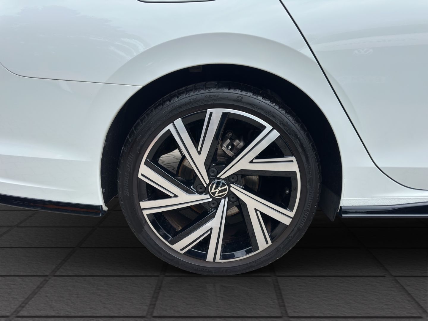 Golf Variant 1.5 R-Line eTSi DSG 96kW AHZV LED P