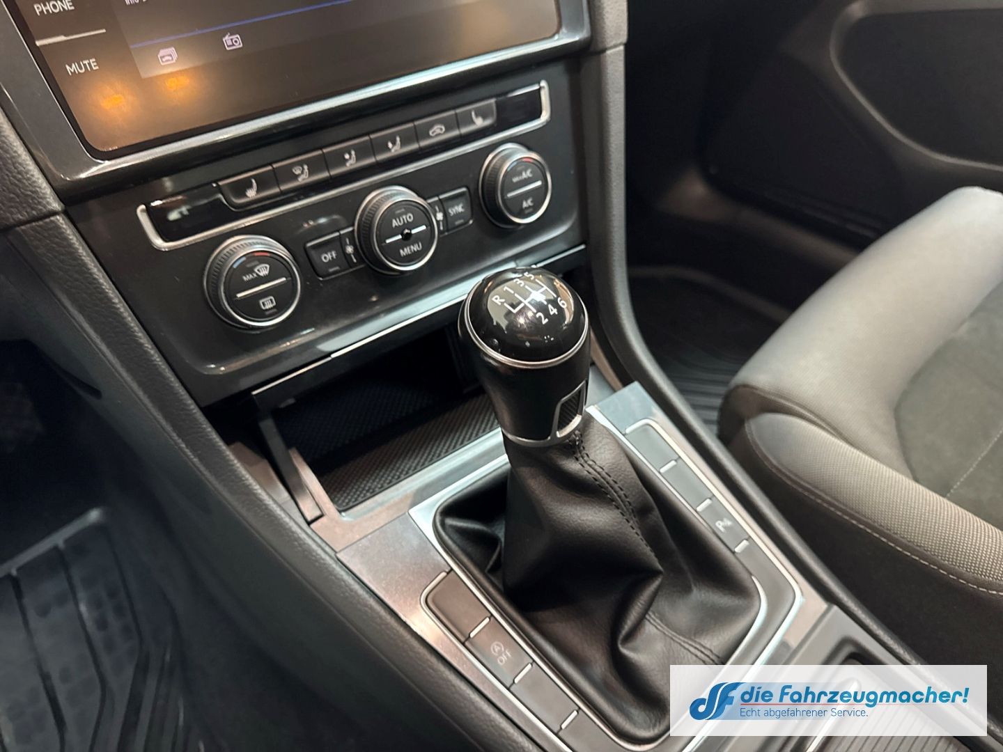 Fahrzeugabbildung Volkswagen Golf VII Variant Comfortline BMT Start-Stopp Mas