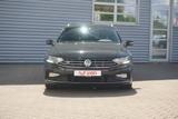 Volkswagen Passat Variant 2.0 TDI R-Line DSG Virtual Cockpi - Volkswagen Passat Variant: mit Navigationssystem