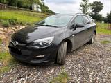 Opel Astra J Sports Tourer Turbolader defekt! - Opel Astra Turbo mit Diesel-Antrieb