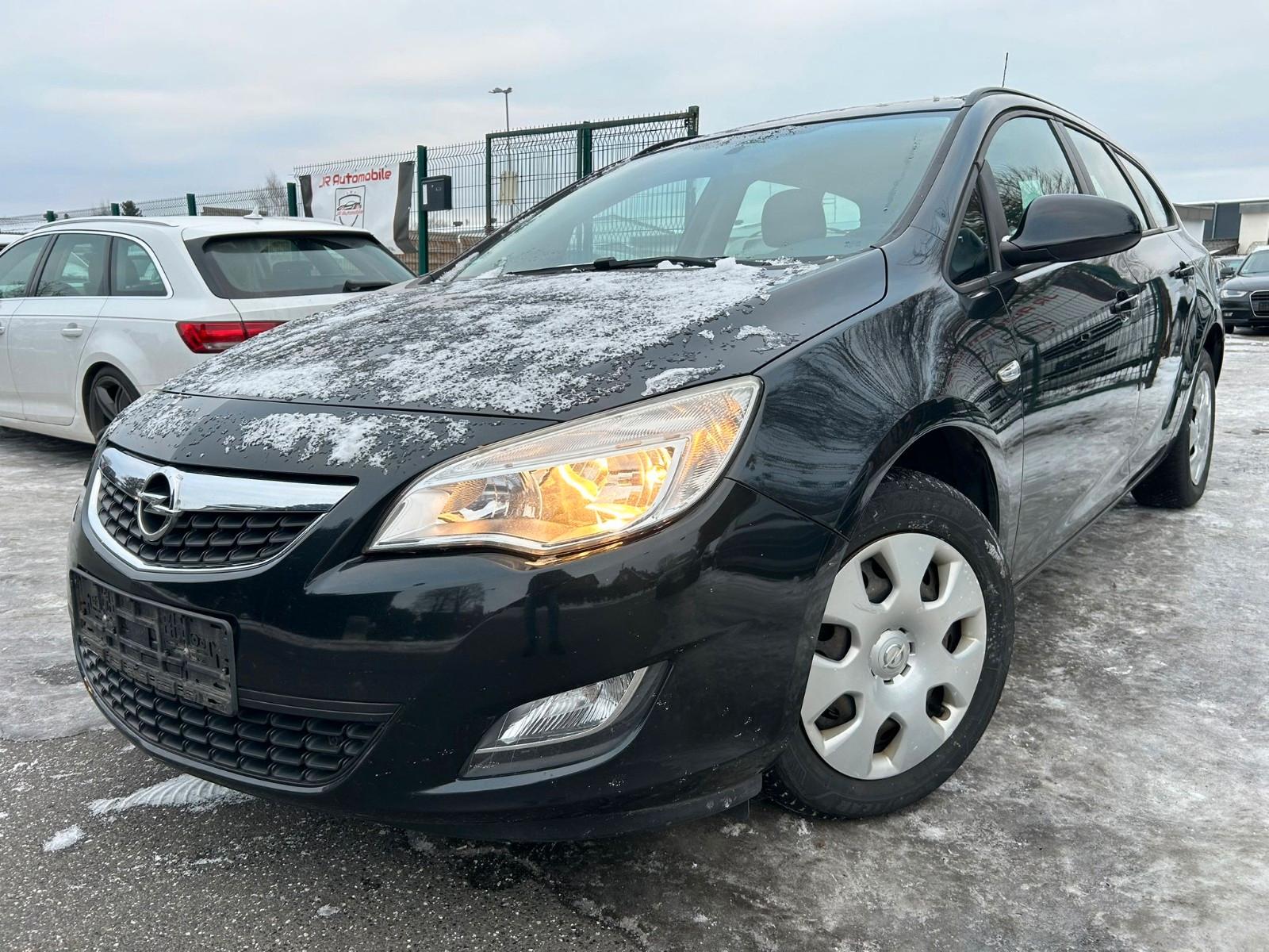 Opel Astra J Sports Tourer Edition