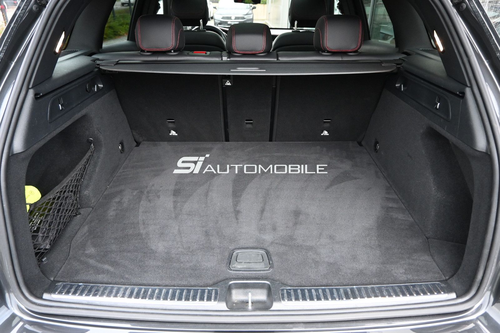 Fahrzeugabbildung Mercedes-Benz GLC 300 d 4MAT AMG Line Plus °Night°AHK°HUD°PANO