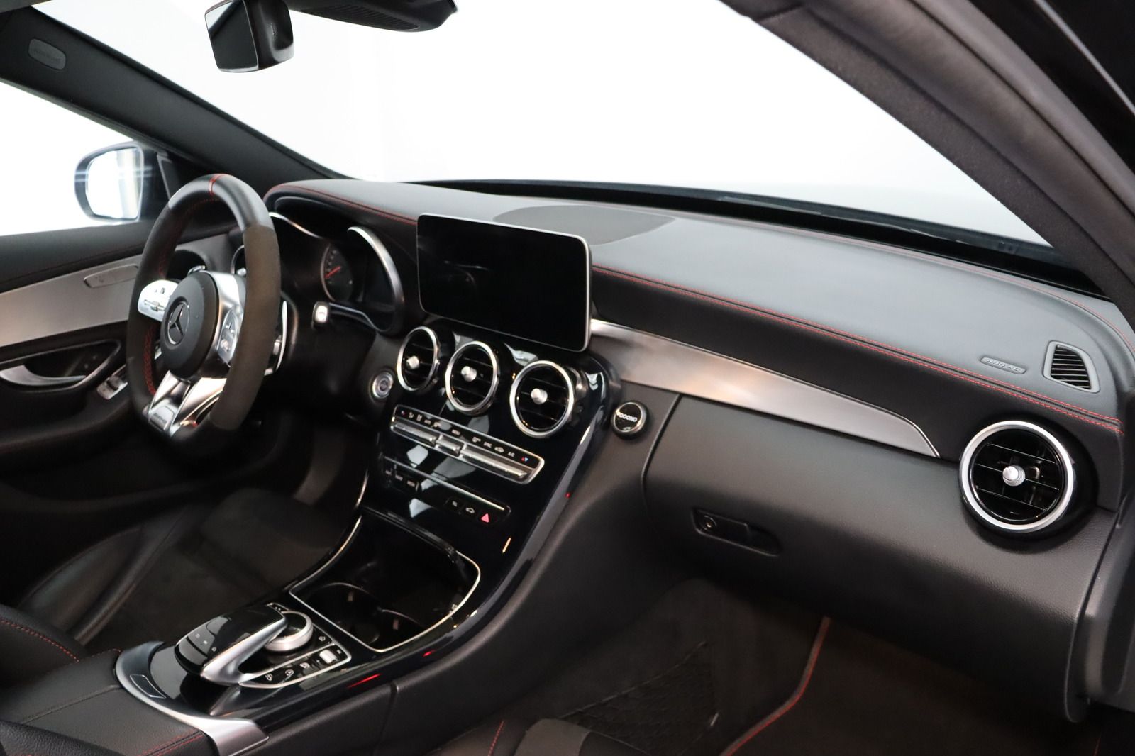 Fahrzeugabbildung Mercedes-Benz C 43 AMG 4Matic * Pano * LED * Parkassist.