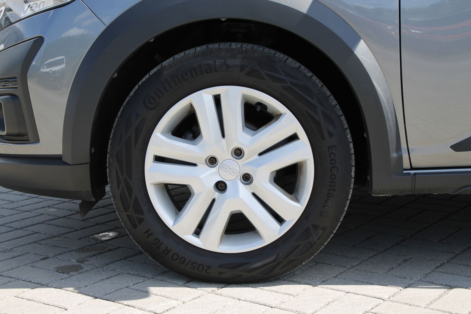 Fahrzeugabbildung Dacia Jogger Expression TCe 110