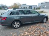 Skoda Superb 2.0 TDI SCR 140kW DSG 4x4 SCOUT COMBI...