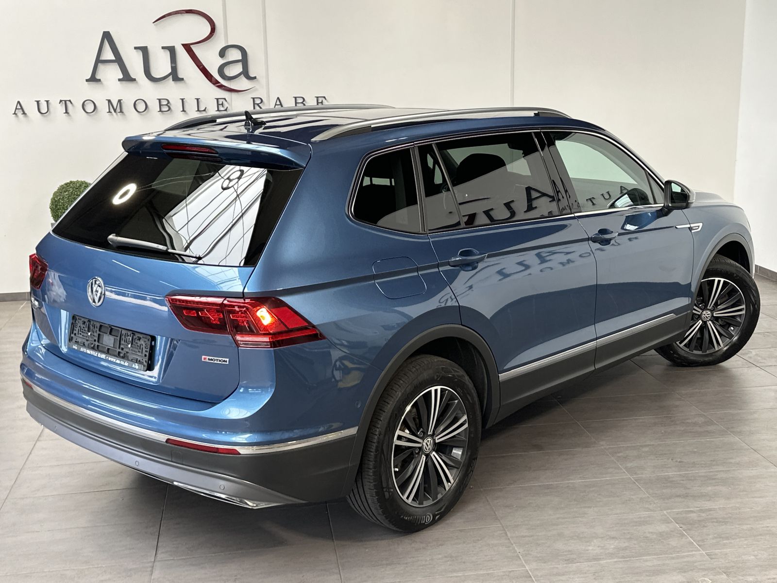 Fahrzeugabbildung Volkswagen Tiguan Allspace 2.0 TDI 4M HL NAV+LED+AHK+PANORA