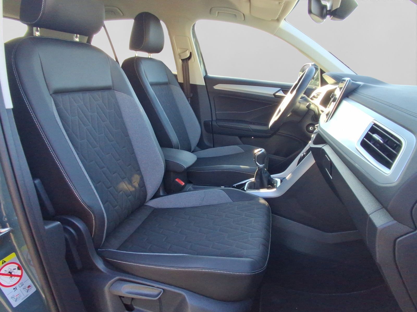 Volkswagen T-Roc - Bild 5