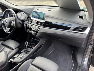 BMW X1 xDrive20d xLine DAB LED RFK Navi Tempomat