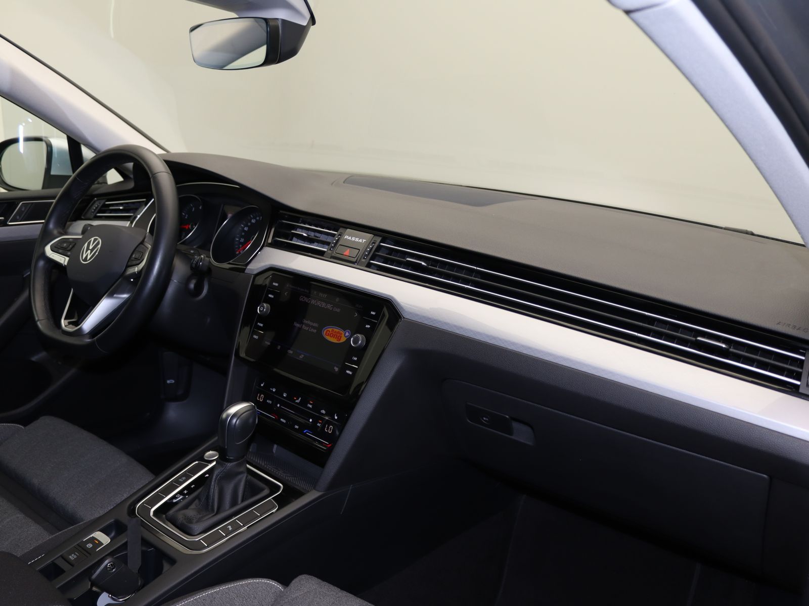 Volkswagen Passat Variant - Bild 11