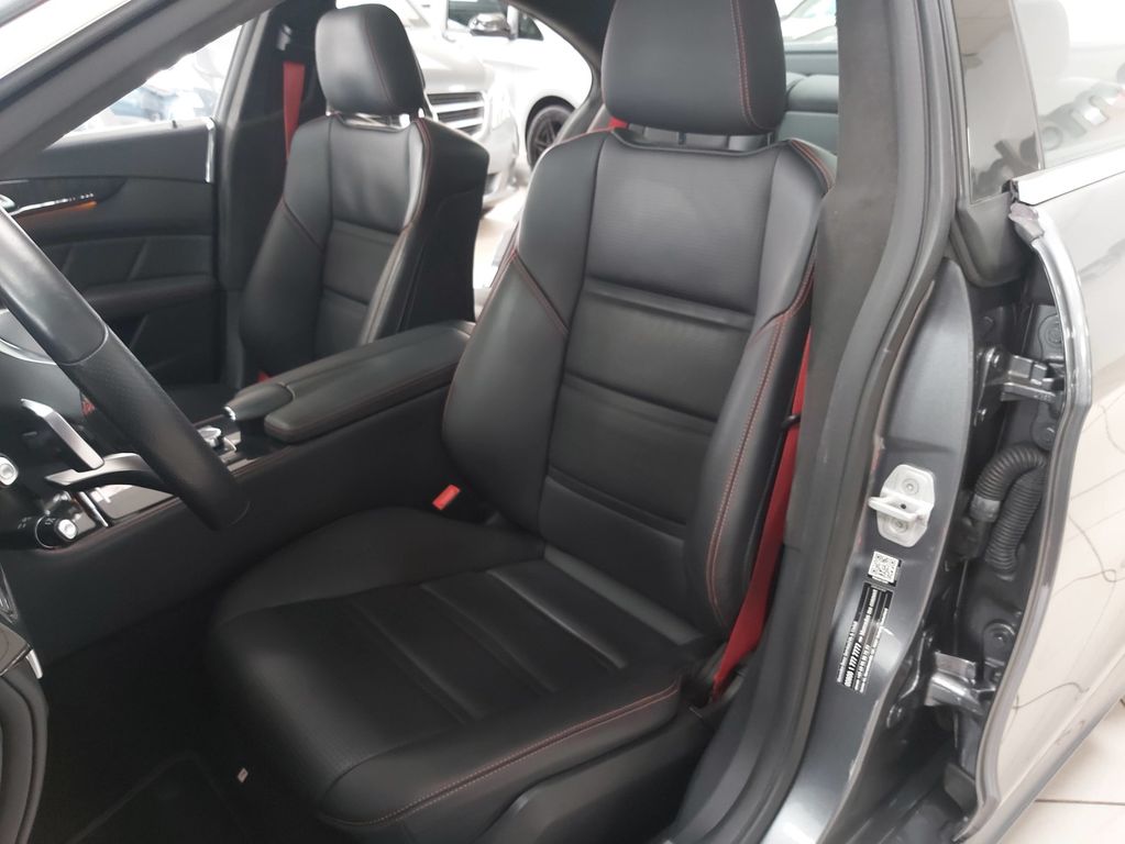 Mercedes-Benz CLS 500 Coupe 4M AMG MEMORY AIRM DISTR 116 T NP