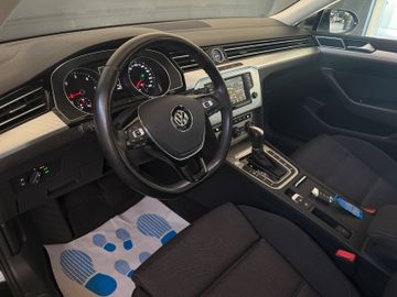Volkswagen Passat Variant - 11