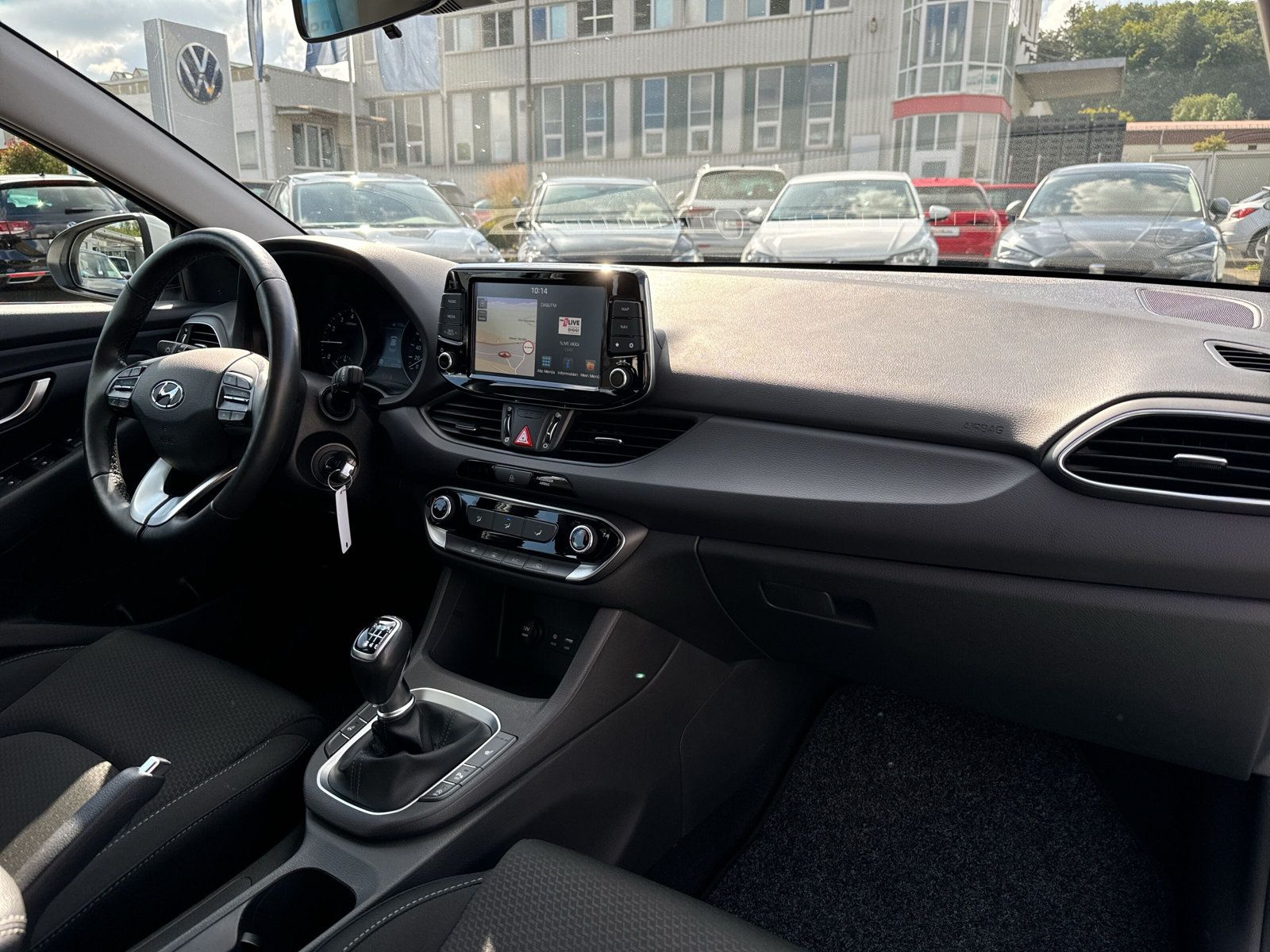 Fahrzeugabbildung Hyundai I30 CW 1.4 Trend NAVI SHZ LENKRHZG KAMERA