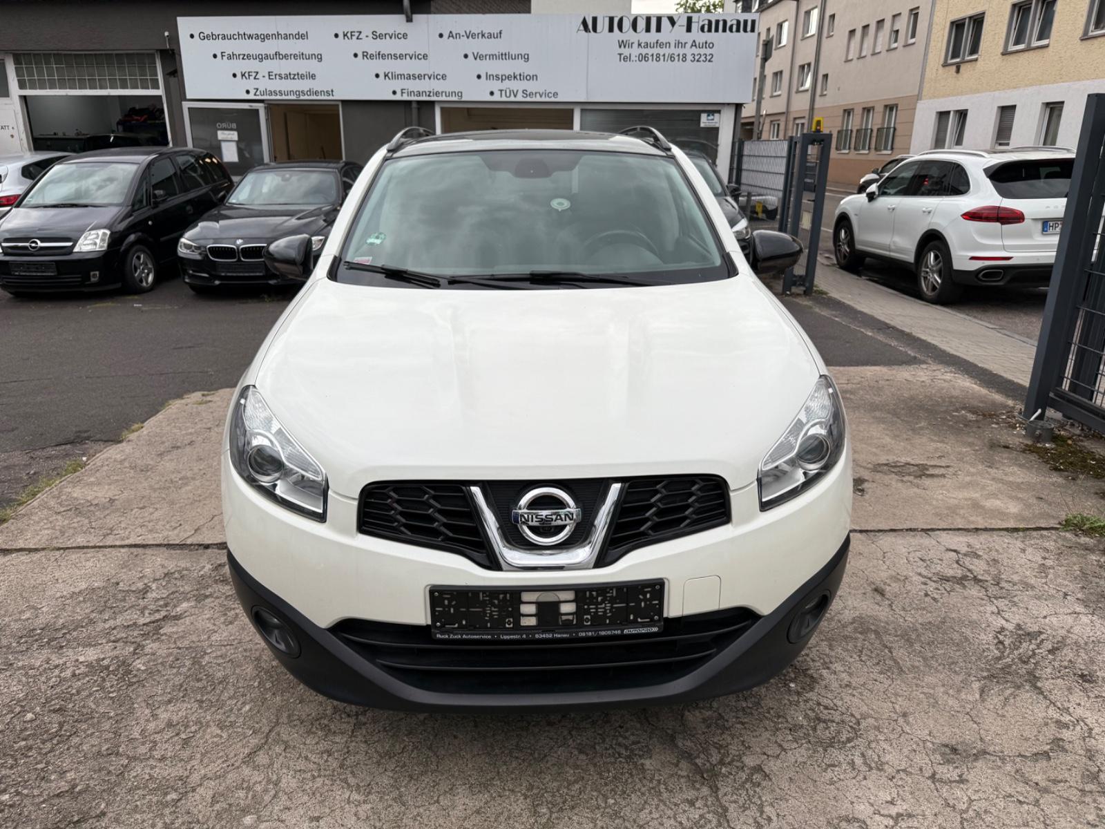 Nissan Qashqai 360 2.0 Automatik*Panorama*Navi*Leder