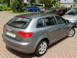 Audi A3 Sportback 1.6TDI 1.Hand Tempo Audi-Scheckheft - Audi A3 aus 2010: Sportback
