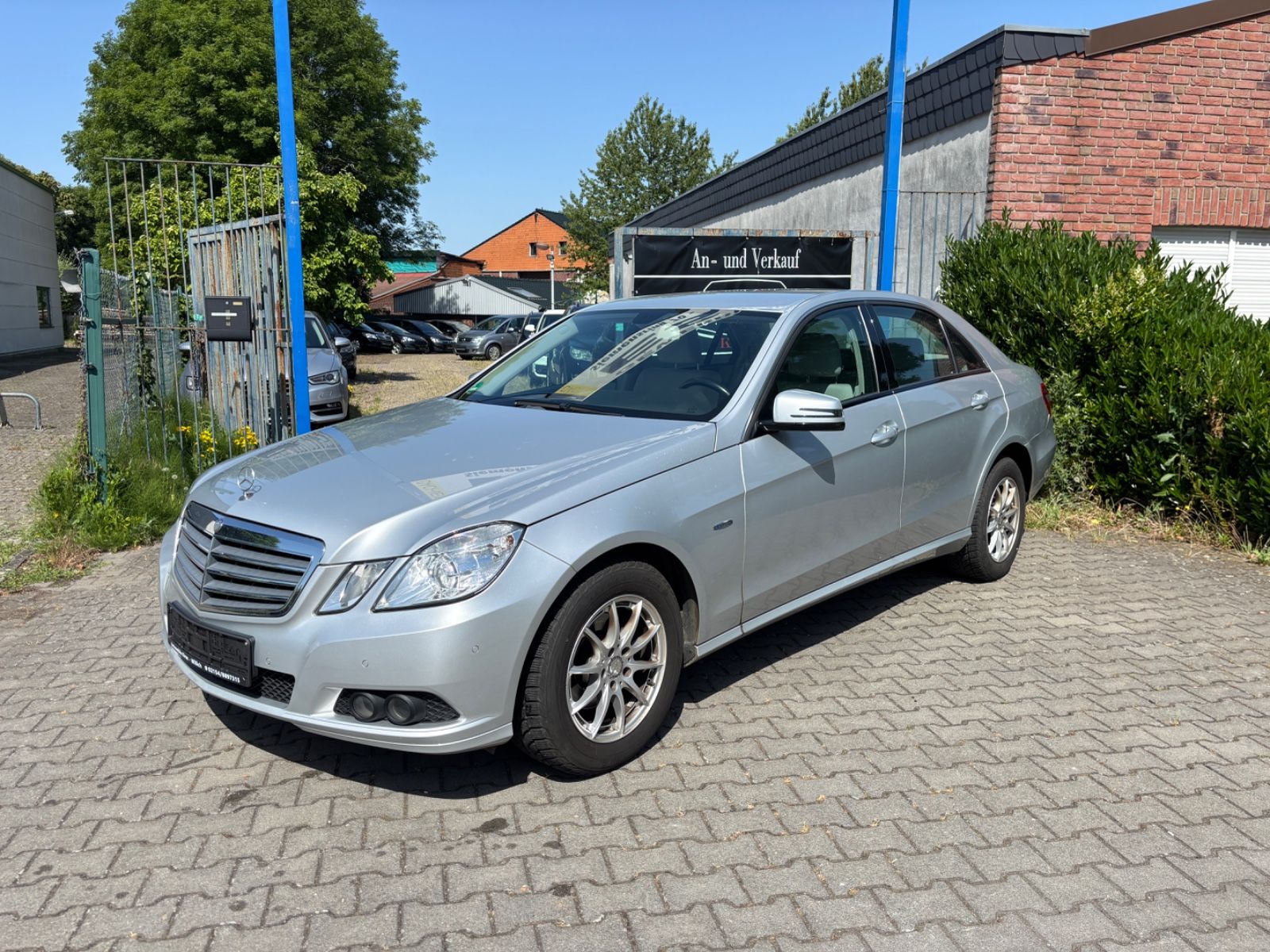 Mercedes E 200 - 1