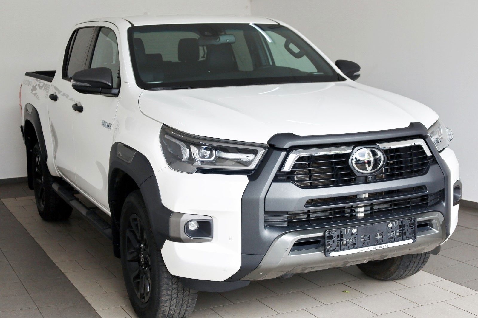 Fahrzeugabbildung Toyota Hilux 2.8 D-4D 4x4 Invincible,Leder,ACC,Garantie