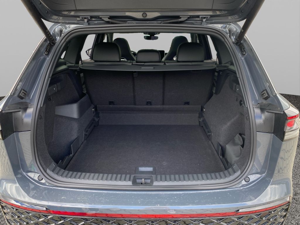 Fahrzeugabbildung Volkswagen Tayron 2.0 TDI SCR 4MOTION DSG R-Line