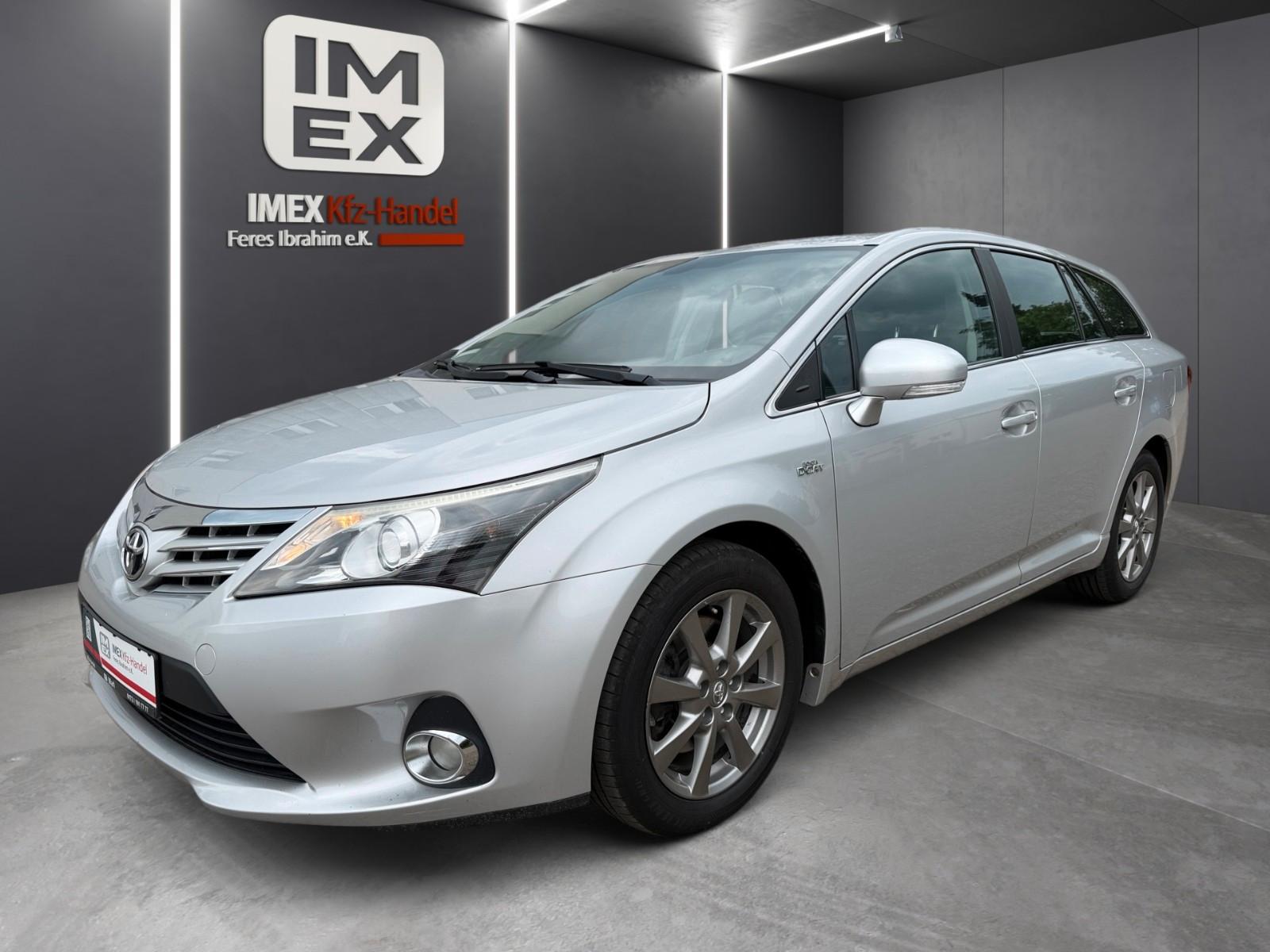 Toyota Avensis Kombi*AUTOMATIK+AHK+NAVI+KAMERA+KEYLESS*