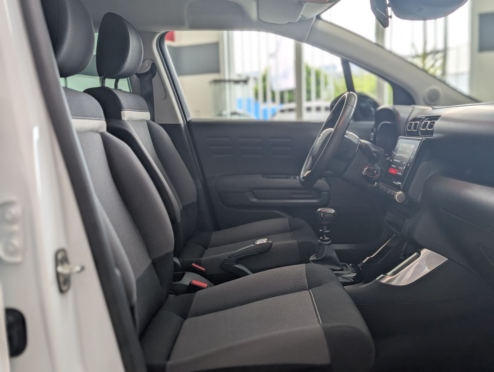 Fahrzeugabbildung Citroën C3 Aircross YOU APP PDC TOUCH TEMP KLIMA LED