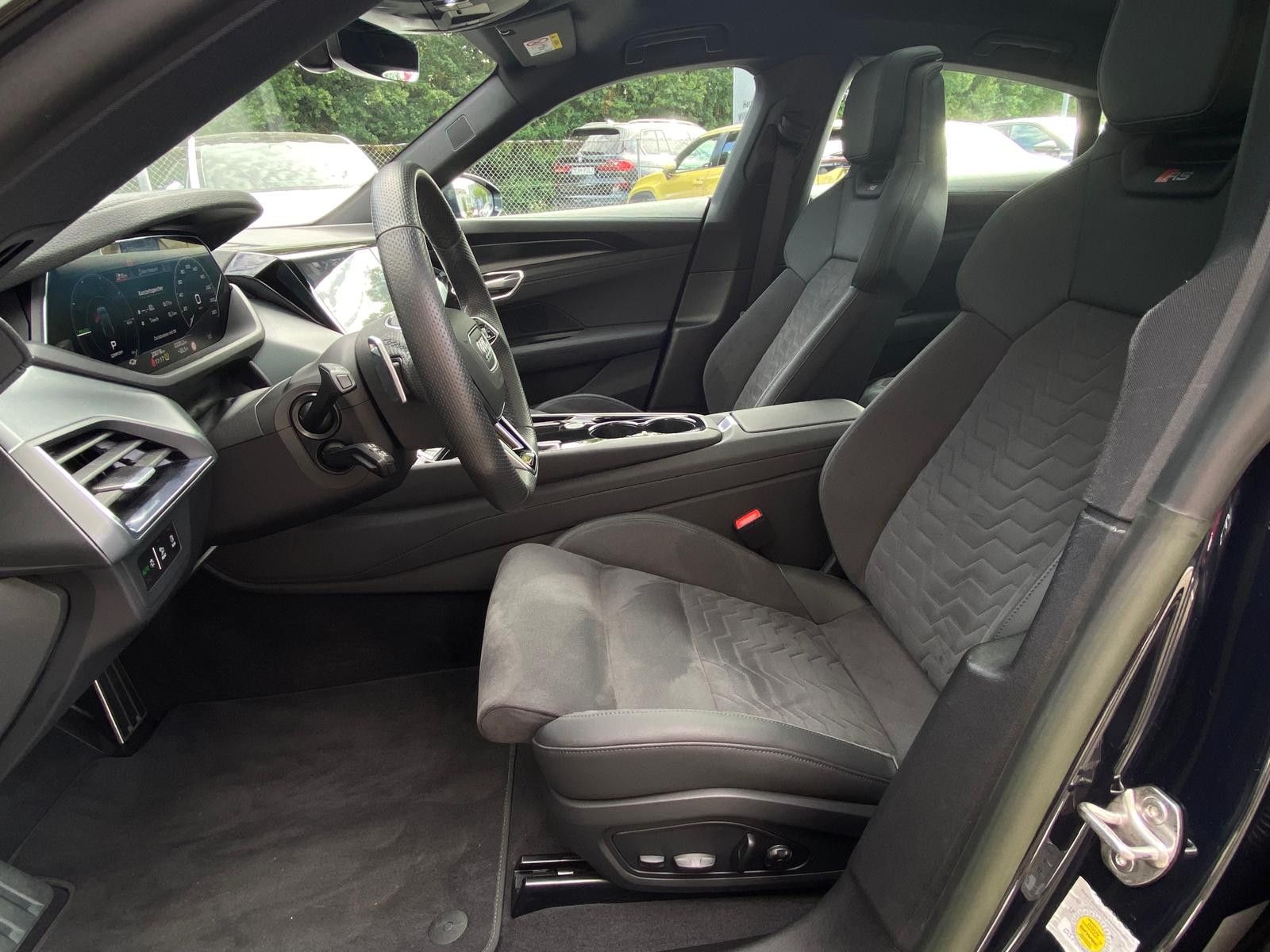 Fahrzeugabbildung Audi RS e-tron GT Quatt BLACK EDIT+PANO+MATR+B&O+KAM+