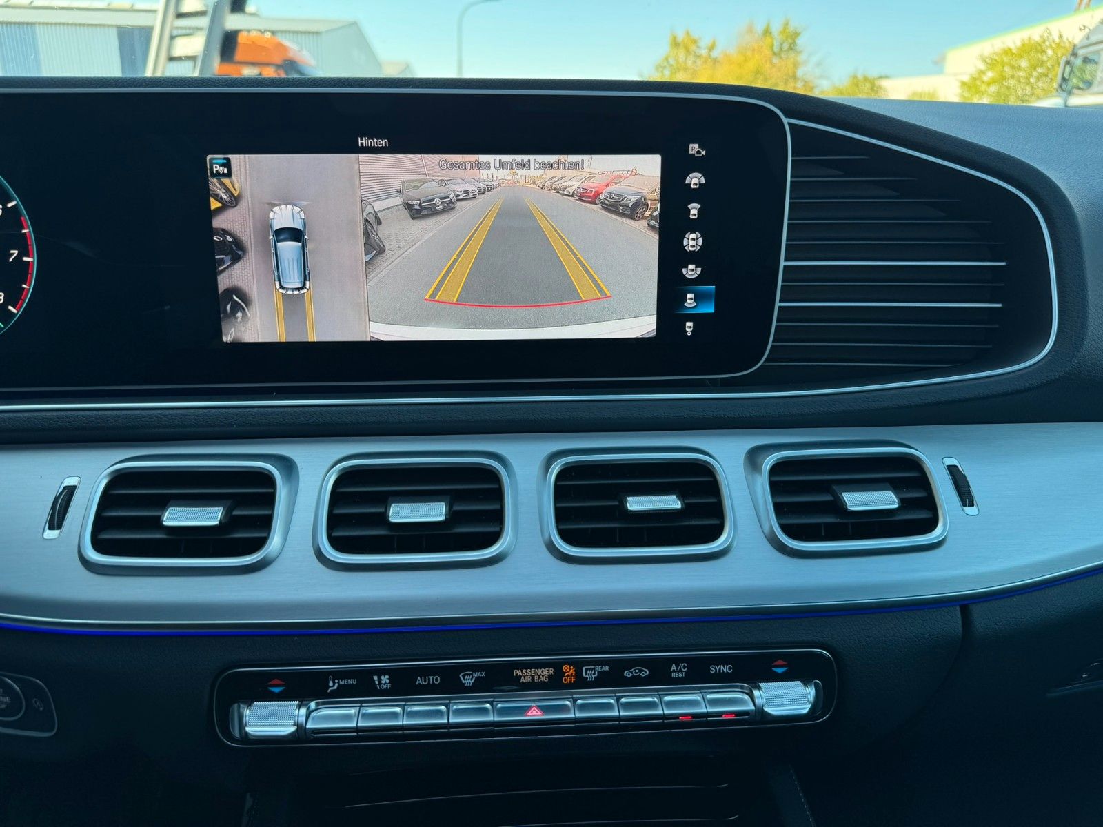 Fahrzeugabbildung Mercedes-Benz GLE 450 4M AMG+Distr+Pano+Night