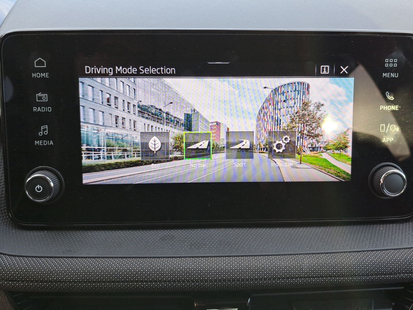 Fabia Drive 1.0 TSI DSG ACC SHZ PDC Kamera