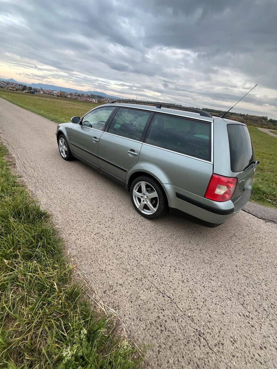Volkswagen Passat 2004 — engine 116 HP (85kW)