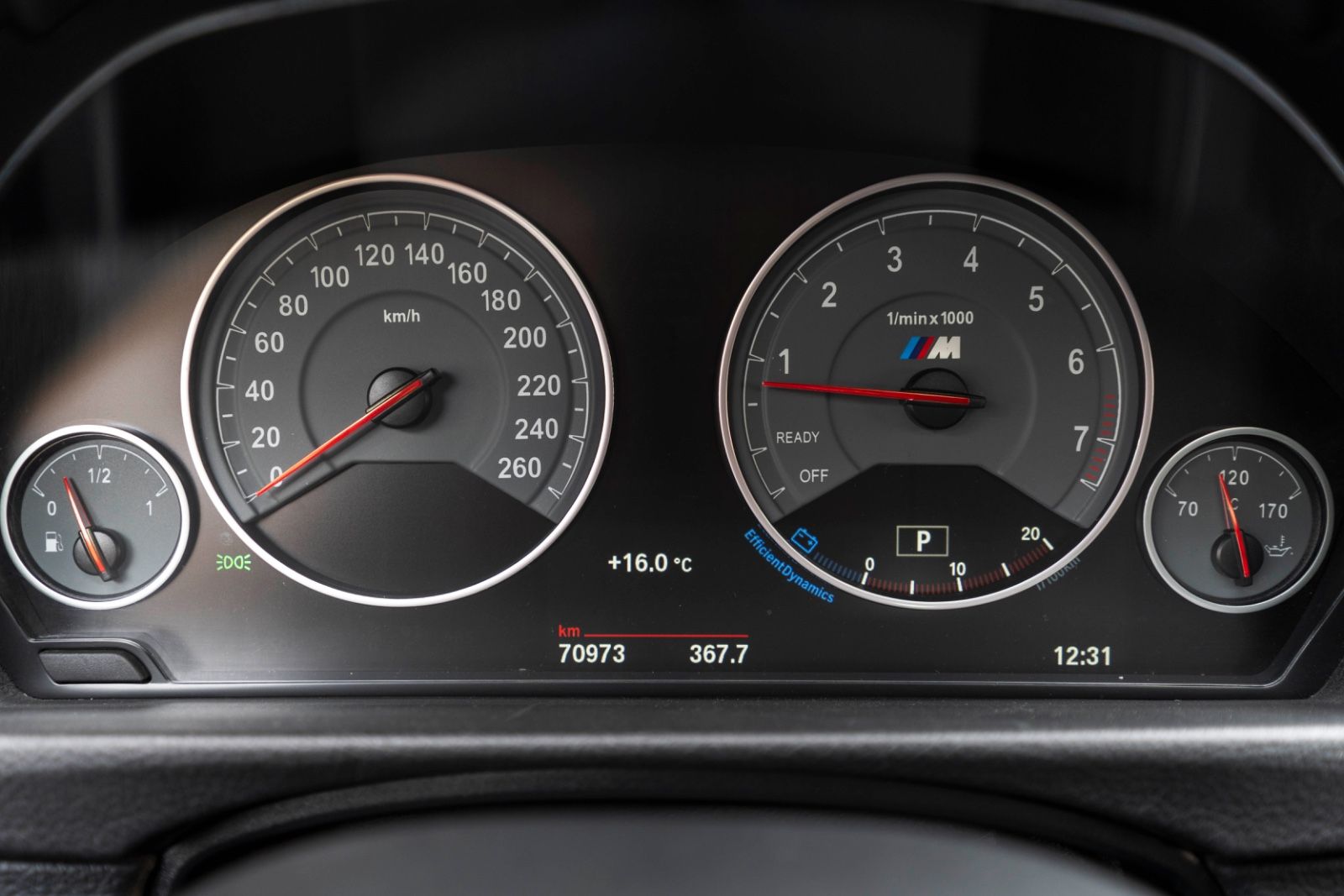 Fahrzeugabbildung BMW 330I M-Performance H&K LED CARPLAY KAM NAV ALC