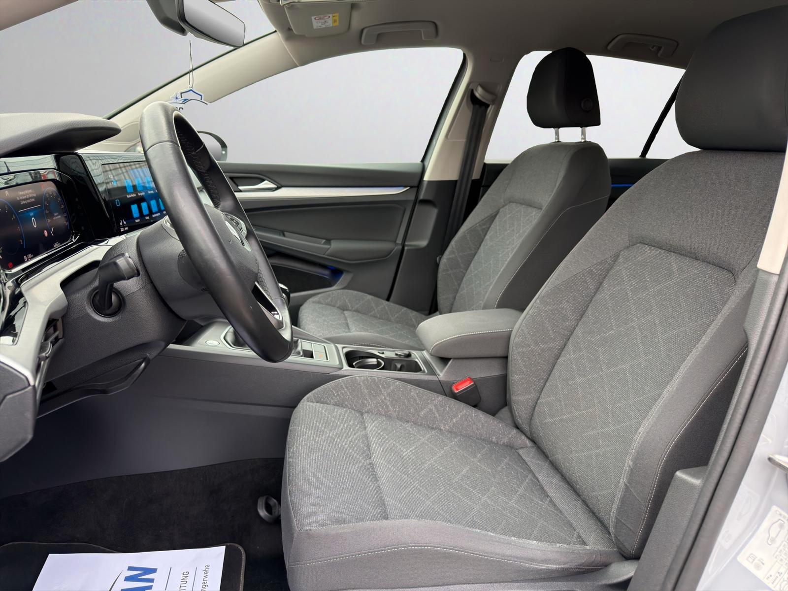 Volkswagen Golf VIII Lim. Life*Navi*Apple*PDC*SHZ*1.Hand*, миниатюра 8