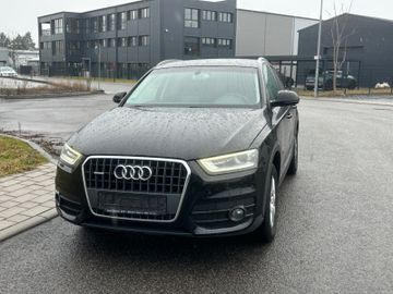 Audi Q3 - 1