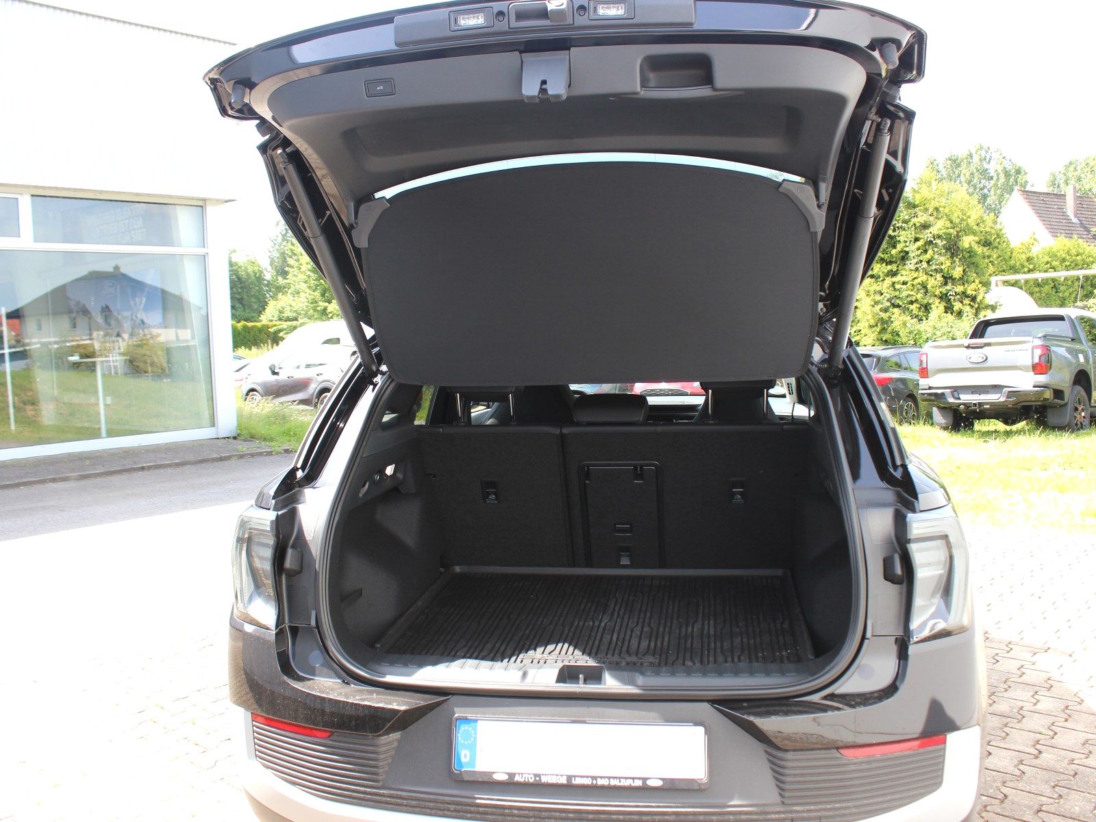 Fahrzeugabbildung Ford Explorer RWD