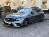 Mercedes-Benz E 400 d 4MATIC T Autom. - Voll+Voll 