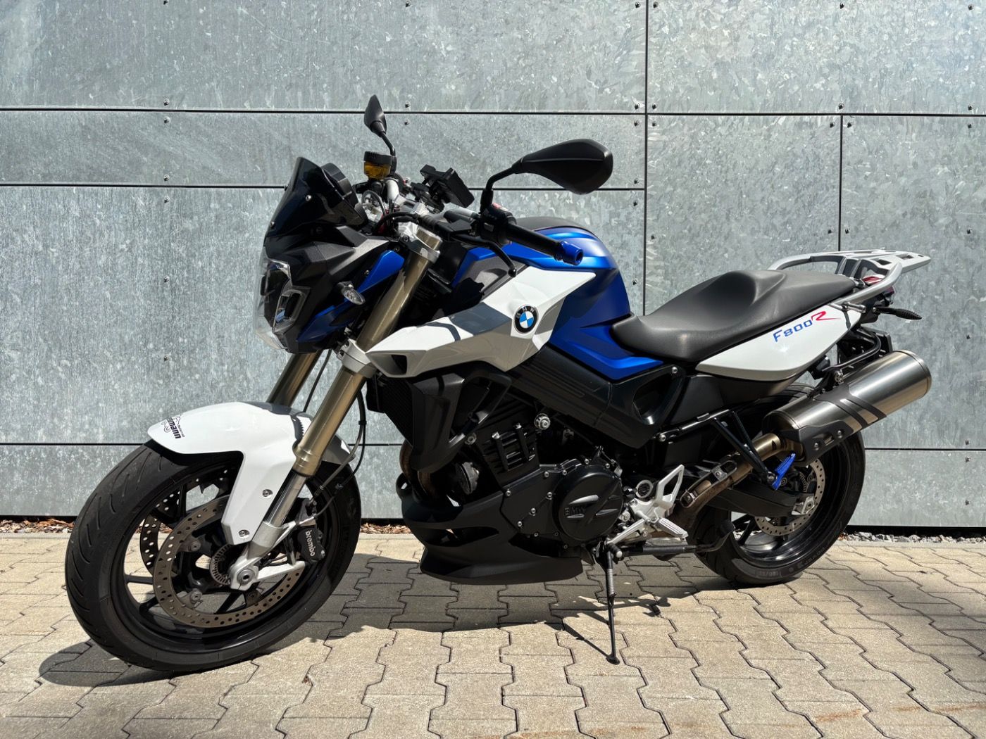 Fahrzeugabbildung BMW F 800 R Touren- und Dynamikpaket