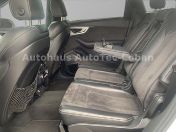 Audi Q7 - 10