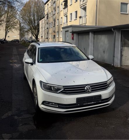 VW Passat Variant