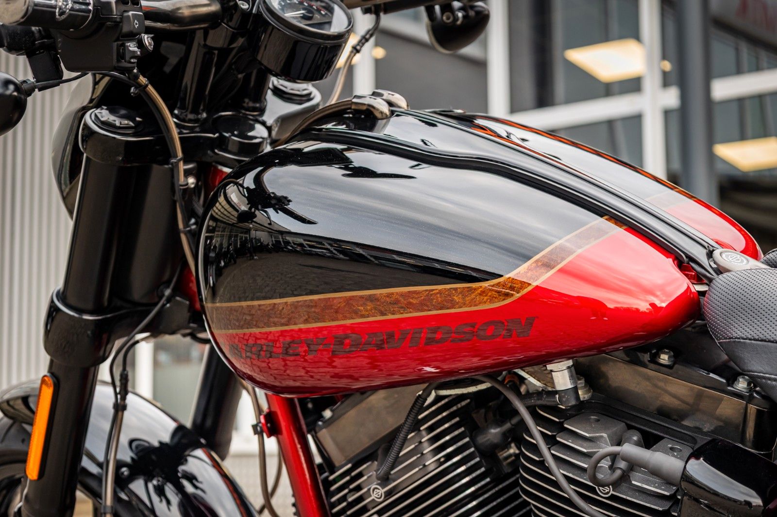 Fahrzeugabbildung Harley-Davidson FXSE CVO Pro Street Breakout - Jekill & Hyde