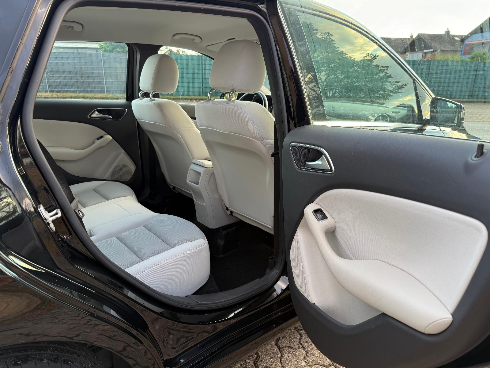 Mercedes-Benz B 200 kamera