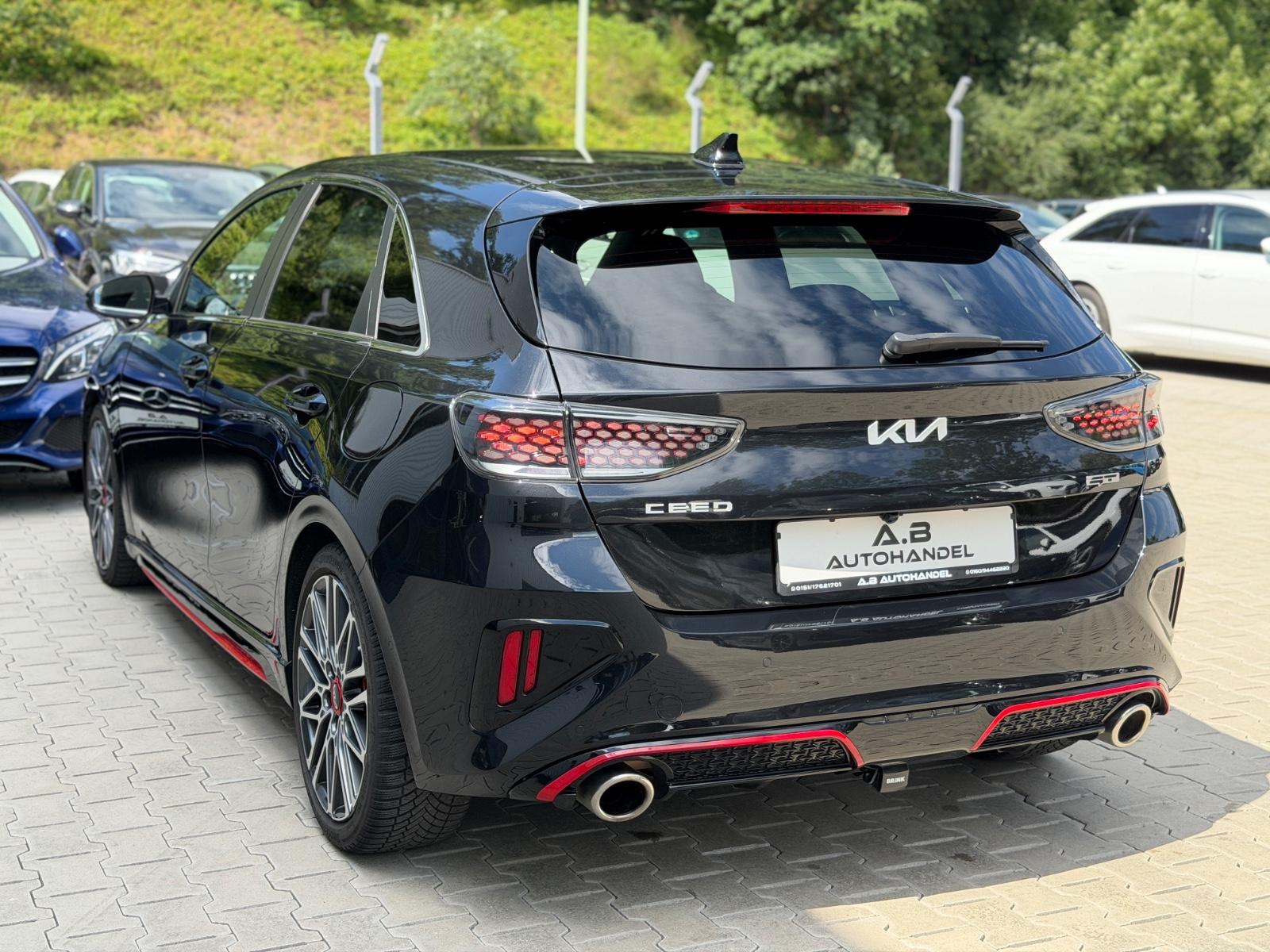 Kia Ceed GT/Automatik/LED/JBL/AHK/Alcantara/47700km