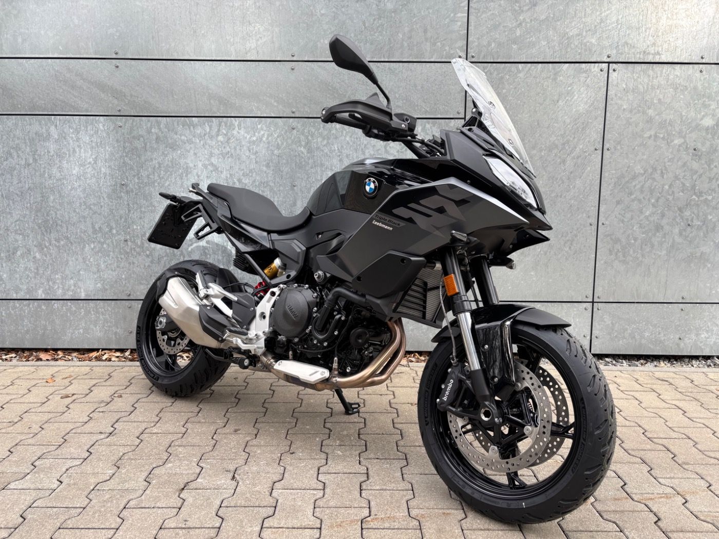 Fahrzeugabbildung BMW F 900 XR Triple Black