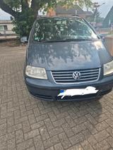 Volkswagen VW Sharan Benzin 20 tauschen auch möglich - gebrauchte VW Sharan aus dem Jahr 2005